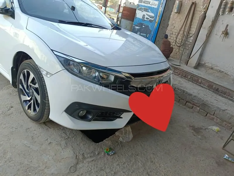 Honda Civic 2018 for Sale in Raiwind Image-1