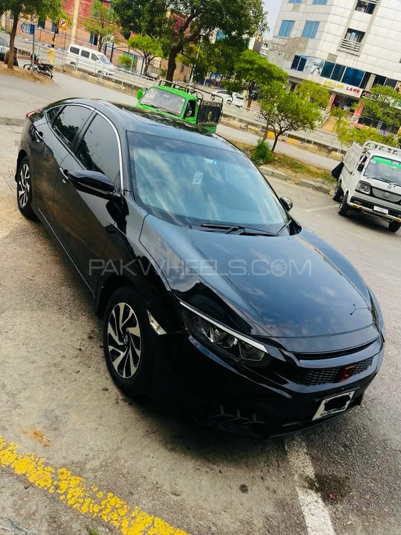 Honda Civic 2018 for Sale in Islamabad Image-1