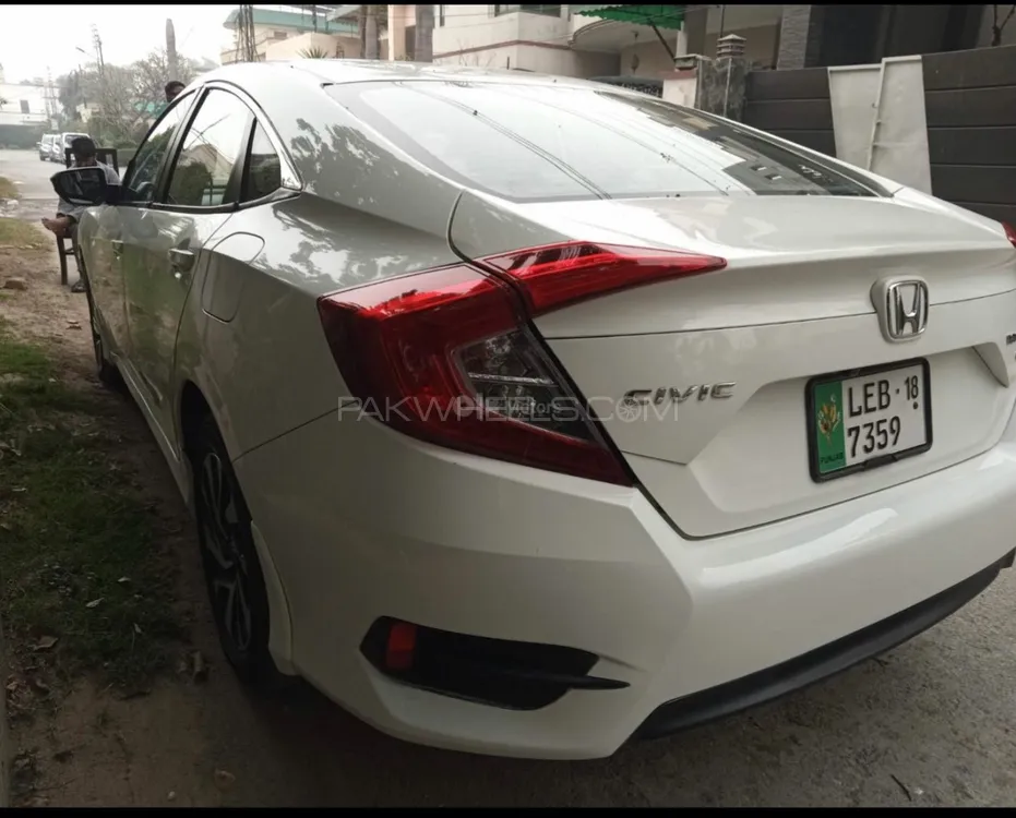 Honda Civic 2018 for Sale in Lahore Image-1