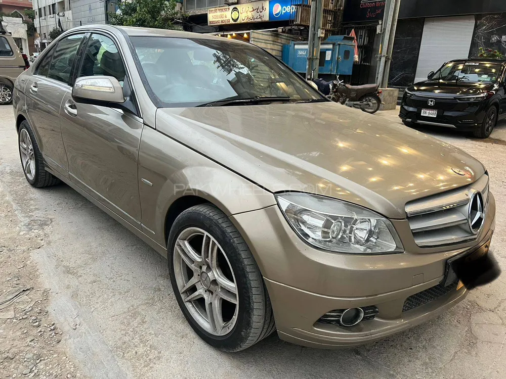 Mercedes Benz C Class 2007 for Sale in Karachi Image-1