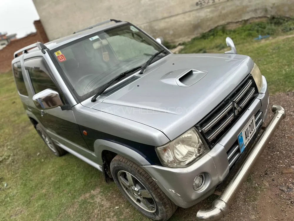 Mitsubishi Pajero Mini 2011 for Sale in Chakwal Image-1