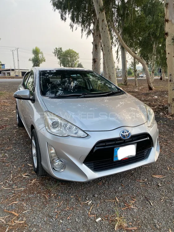 Toyota Aqua 2015 for Sale in Attock Image-1