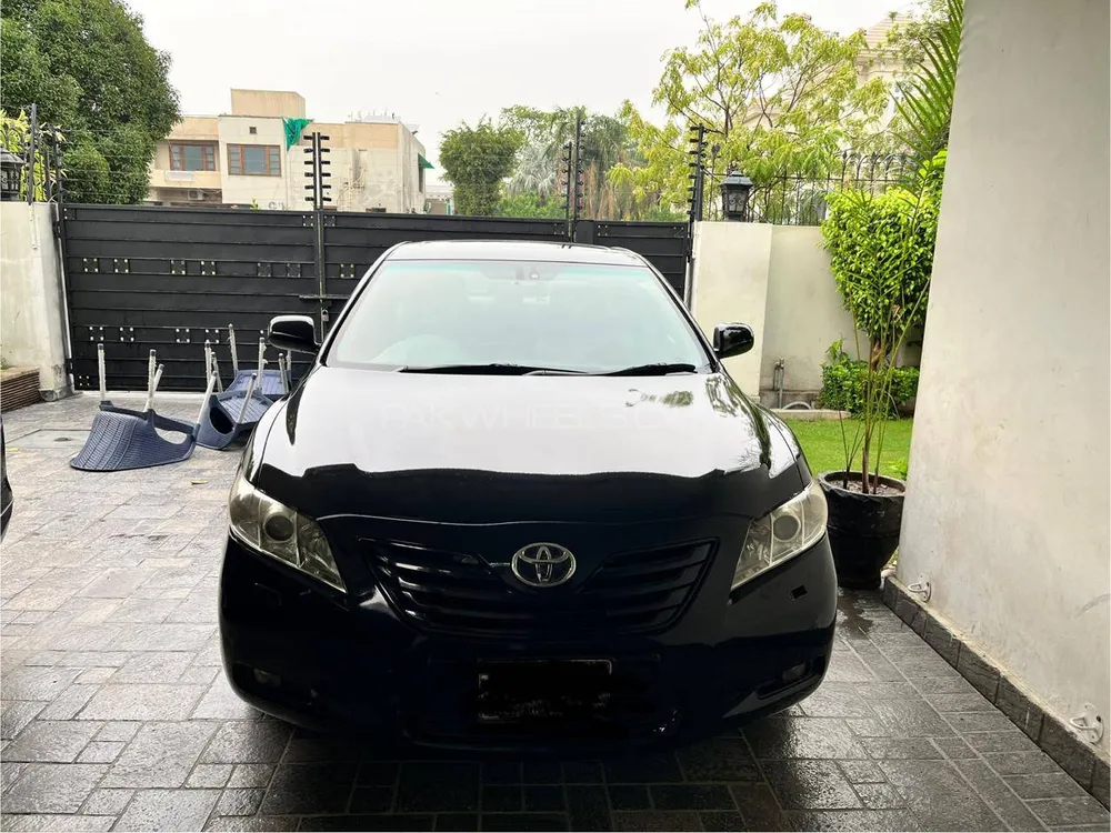 Toyota Camry 2007 for Sale in Lahore Image-1