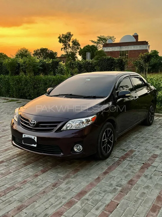 Toyota Corolla 2013 for Sale in Lahore Image-1