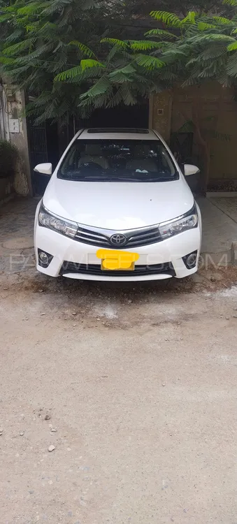 Toyota Corolla 2016 for Sale in Karachi Image-1