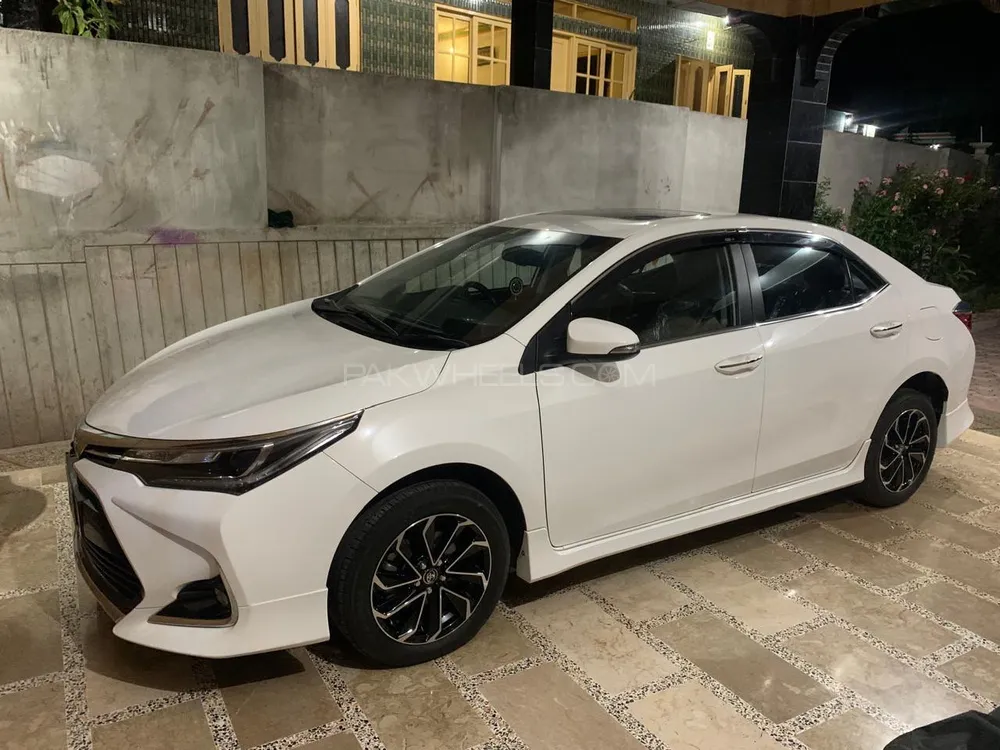 Toyota Corolla 2025 for Sale in Islamabad Image-1