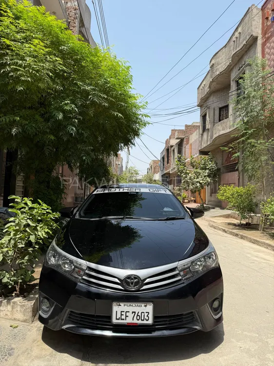 Toyota Corolla 2017 for Sale in Faisalabad Image-1