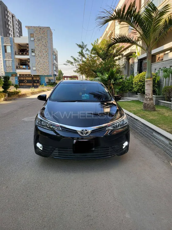 Toyota Corolla 2017 for Sale in Karachi Image-1