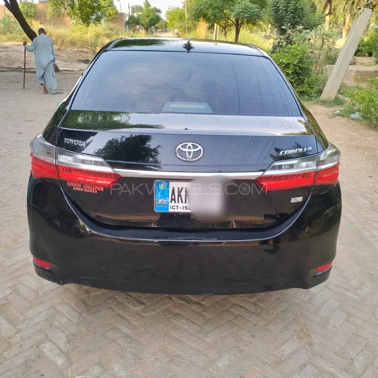 Toyota Corolla 2018 for Sale in Faisalabad Image-1