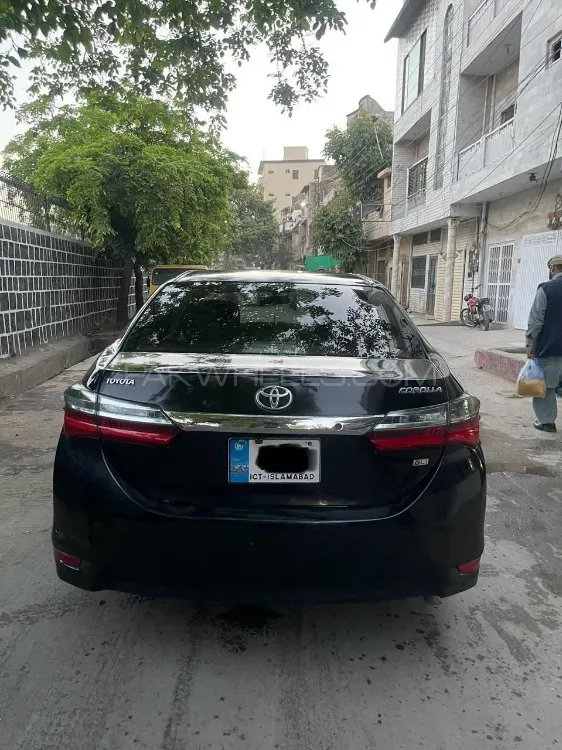 Toyota Corolla 2015 for Sale in Islamabad Image-1