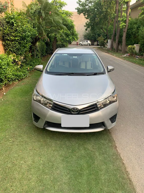 Toyota Corolla 2017 for Sale in Lahore Image-1