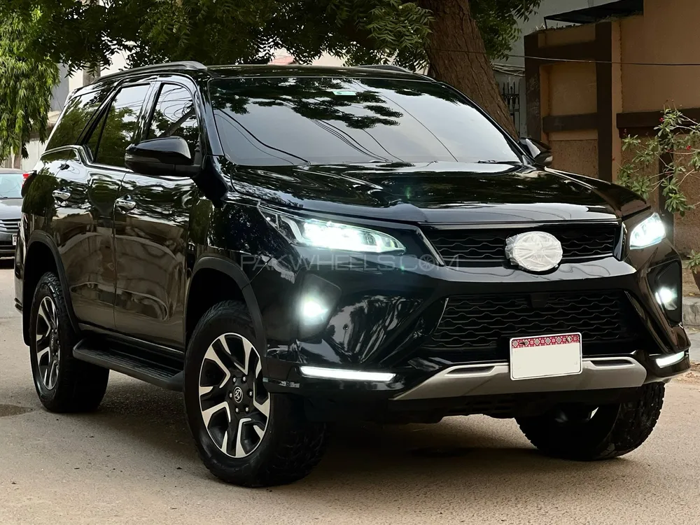 Toyota Fortuner 2022 for Sale in Karachi Image-1