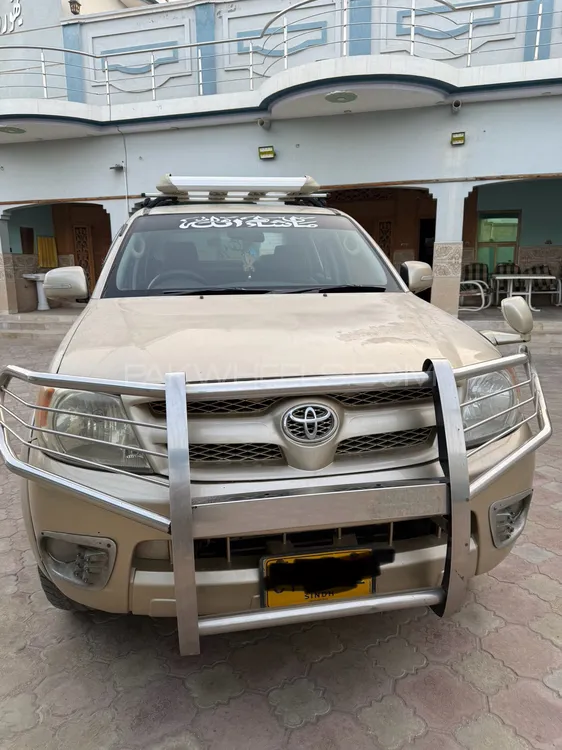 Toyota Hilux 2011 for Sale in Mian Wali Image-1