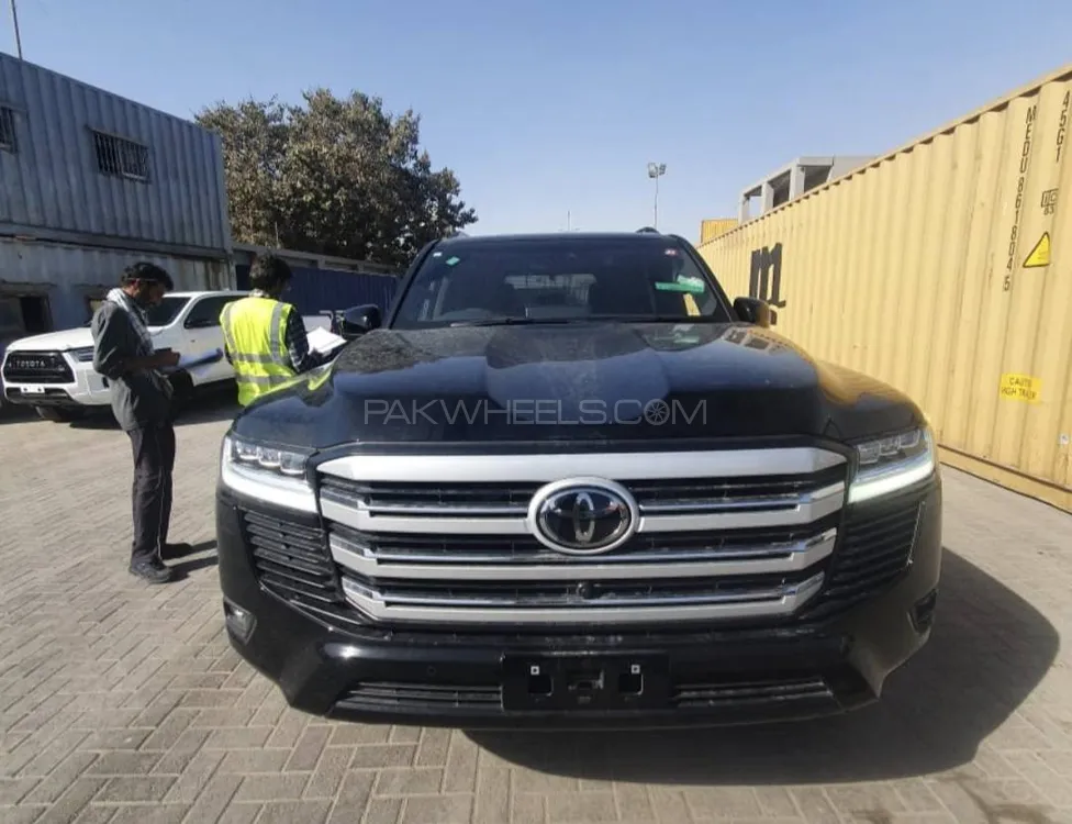 Toyota Land Cruiser 2023 for Sale in Karachi Image-1