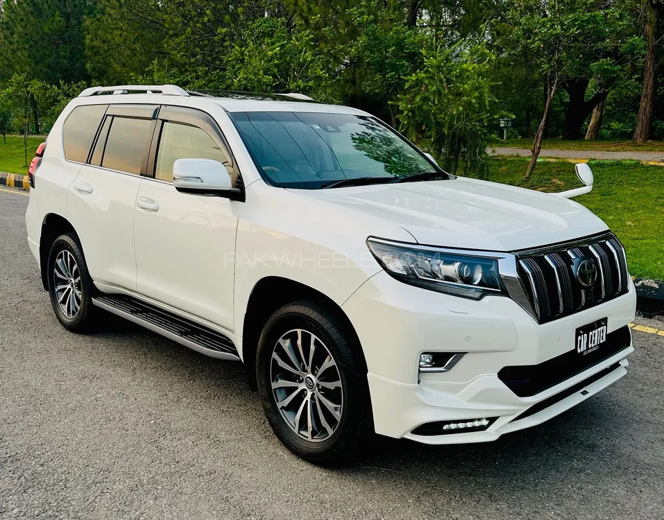 Toyota Prado 2018 for Sale in Islamabad Image-1