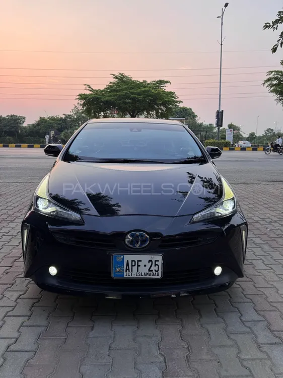 Toyota Prius 2021 for Sale in Lahore Image-1
