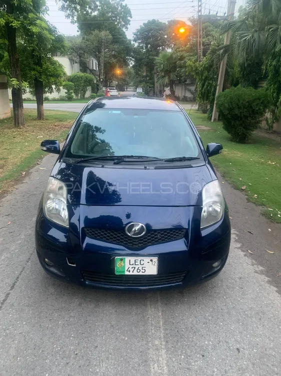 Toyota Vitz 2009 for Sale in Lahore Image-1
