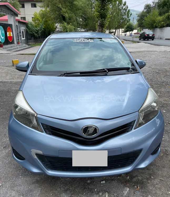 Toyota Vitz 2011 for Sale in Abbottabad Image-1