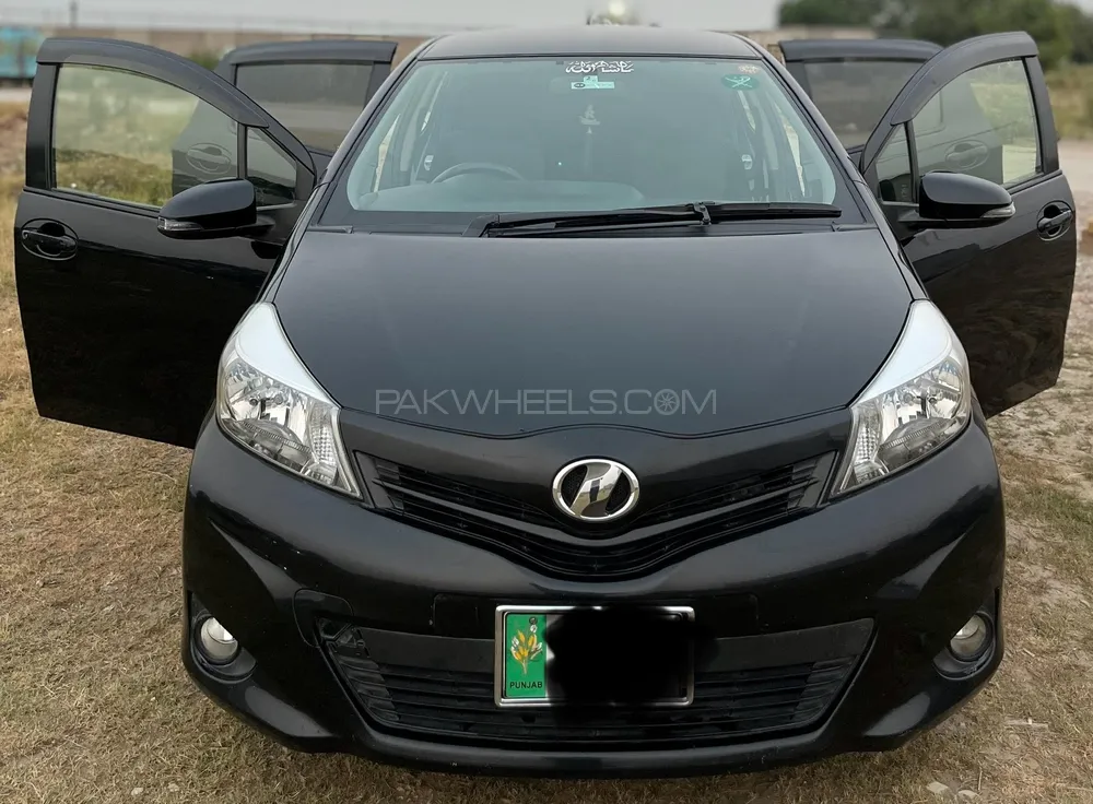 Toyota Vitz 2014 for Sale in Rawalpindi Image-1