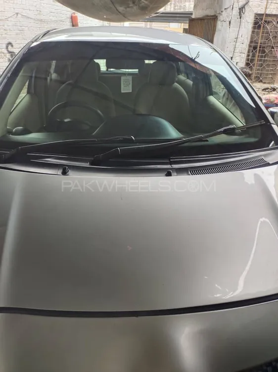 Toyota Vitz 2005 for Sale in Lahore Image-1