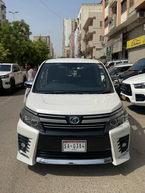Toyota Voxy 2017 for Sale in Karachi Image-1