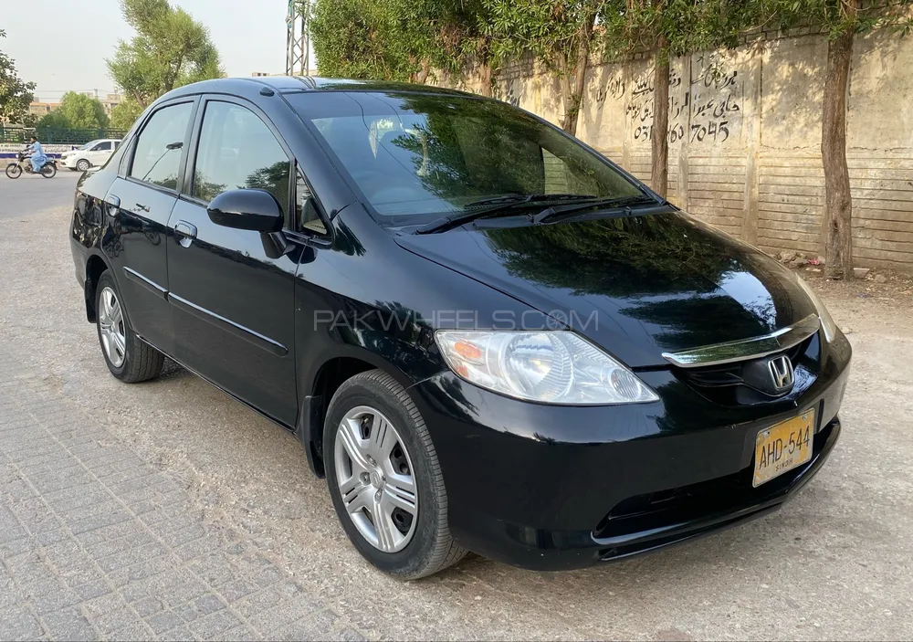Honda City 2005 for Sale in Hyderabad Image-1