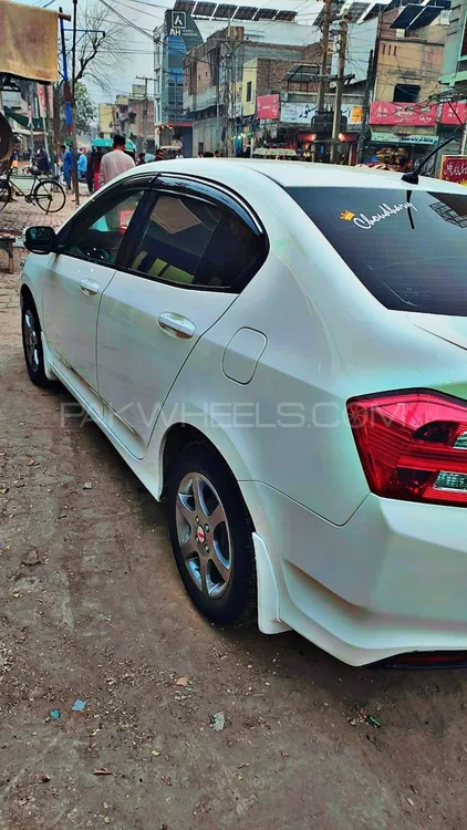 Honda City 2016 for Sale in Muzaffar Gargh Image-1