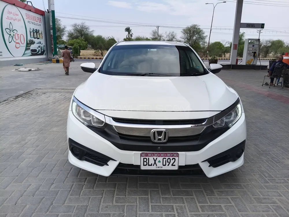 Honda Civic 2018 for Sale in Bahawalpur Image-1