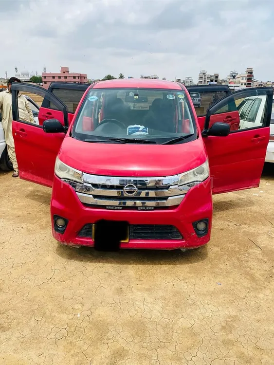 Nissan Dayz Highway Star 2013 for Sale in Karachi Image-1