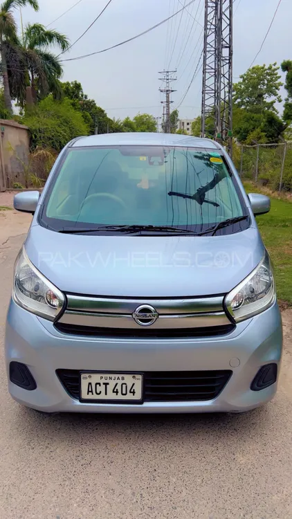 نسان ڈیز 2021 for Sale in ملتان Image-1