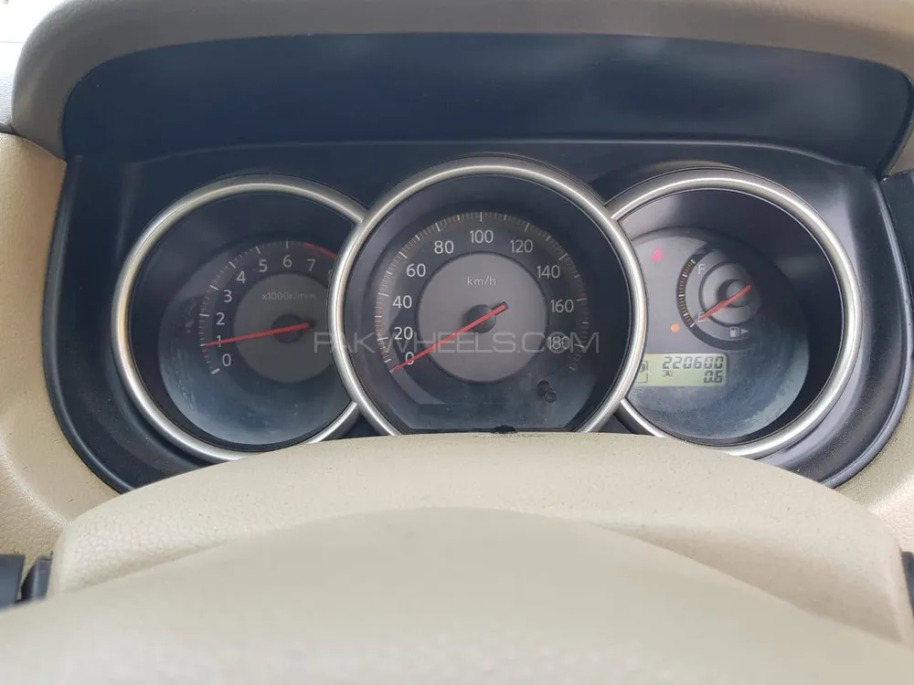 Nissan Tiida 2007 for Sale in Mandra Image-1