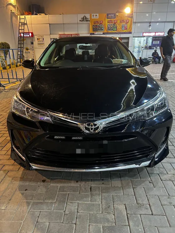 Toyota Corolla 2018 for Sale in Gujranwala Image-1