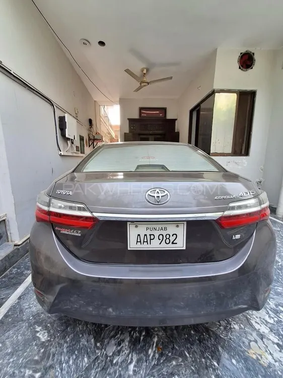 Toyota Corolla 2020 for Sale in Lahore Image-1
