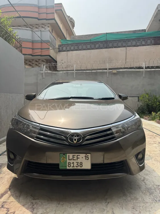Toyota Corolla 2015 for Sale in Peshawar Image-1