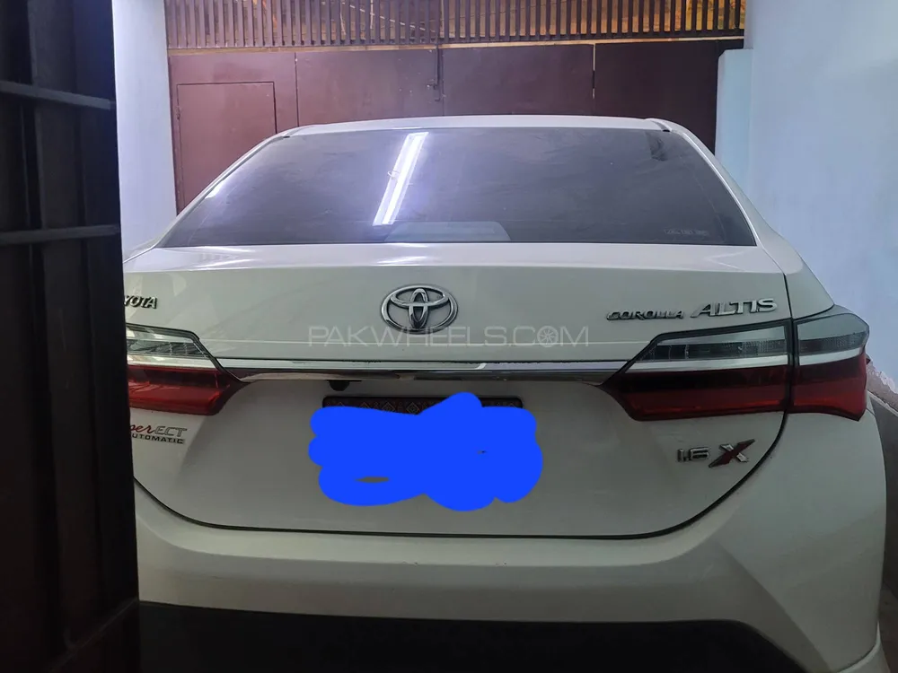 Toyota Corolla 2021 for Sale in Karachi Image-1