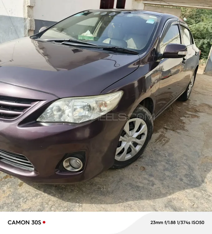 Toyota Corolla 2013 for Sale in Karachi Image-1