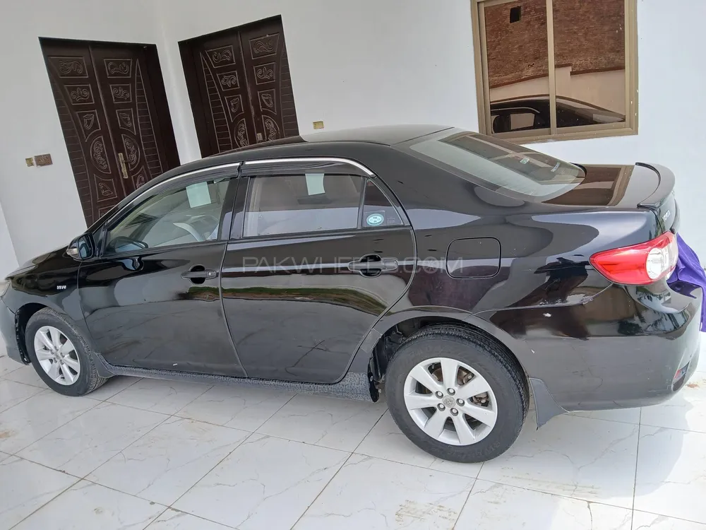 Toyota Corolla 2013 for Sale in Gujrat Image-1