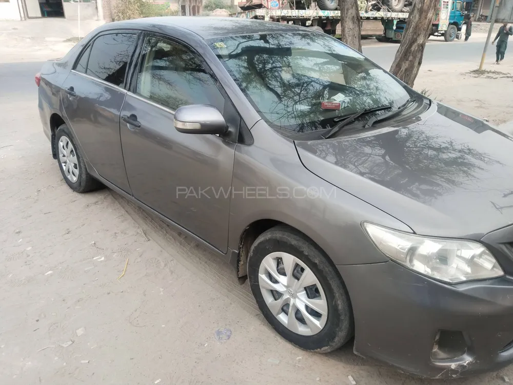 Toyota Corolla 2013 for Sale in Sargodha Image-1