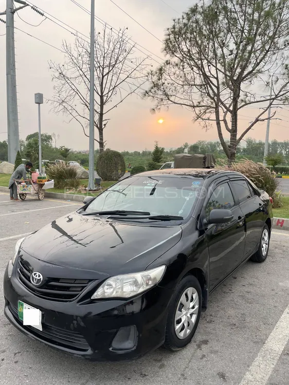 Toyota Corolla 2011 for Sale in Islamabad Image-1