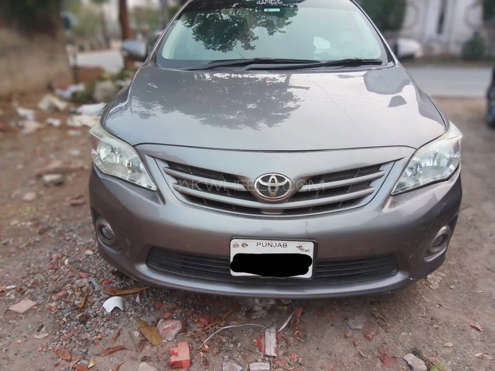 Toyota Corolla 2013 for Sale in Lahore Image-1