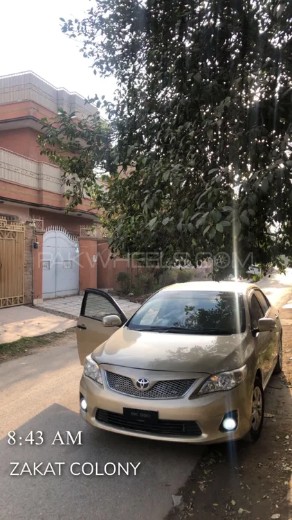 Toyota Corolla 2014 for Sale in Peshawar Image-1