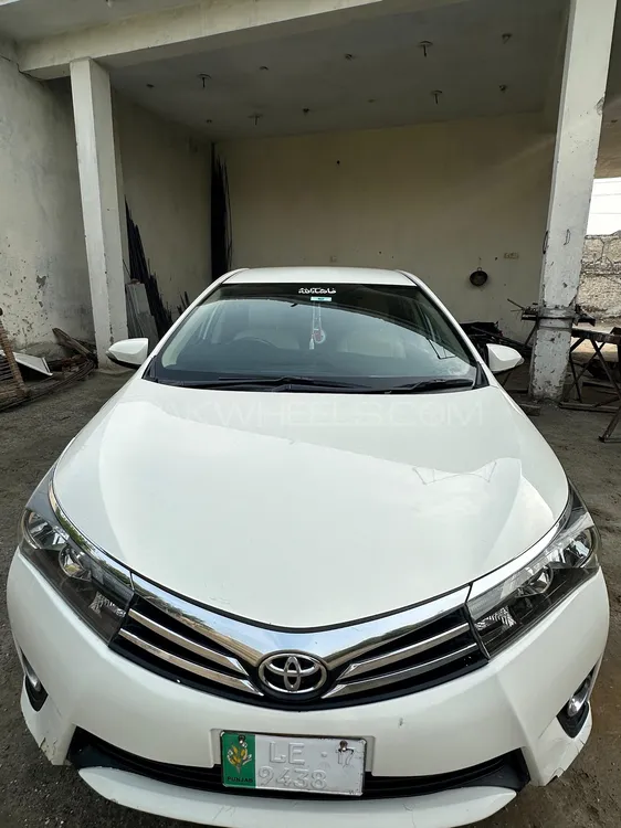 Toyota Corolla 2016 for Sale in Peshawar Image-1