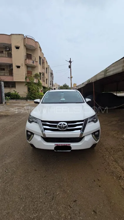 Toyota Fortuner 2020 for Sale in Karachi Image-1