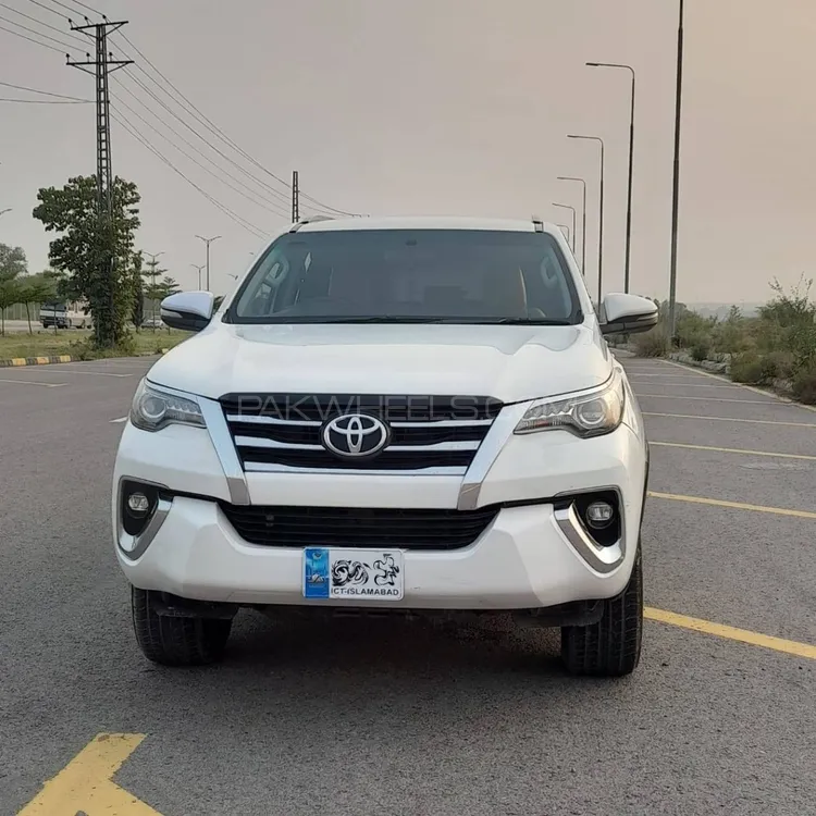 Toyota Fortuner 2018 for Sale in Islamabad Image-1
