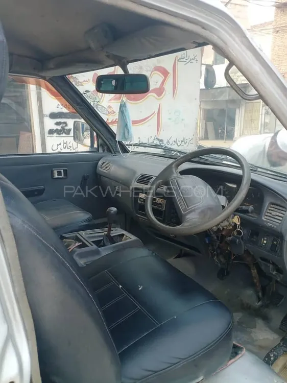 Toyota Hiace 1985 for Sale in Peshawar Image-1