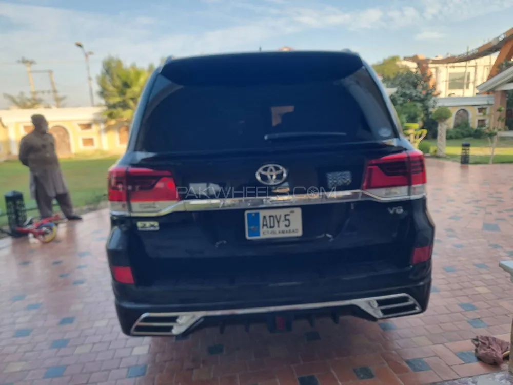 Toyota Land Cruiser 2016 for Sale in Lahore Image-1