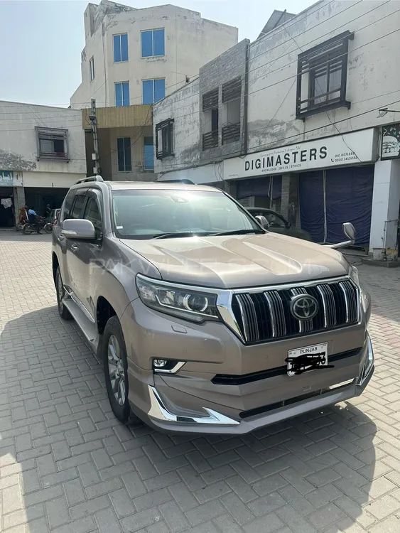 Toyota Prado 2018 for Sale in Faisalabad Image-1