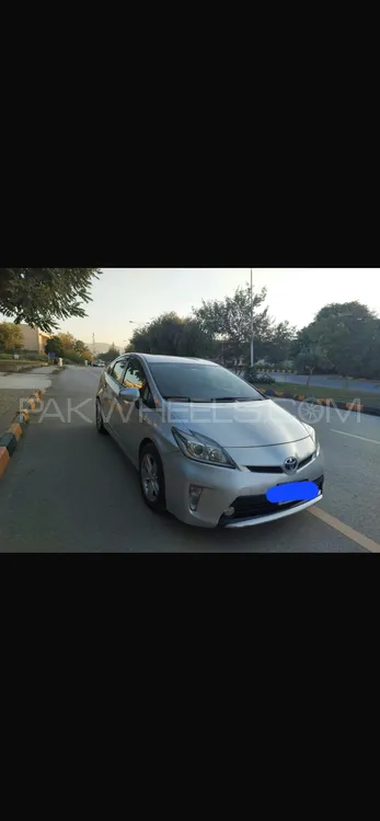 Toyota Prius 2013 for Sale in Peshawar Image-1