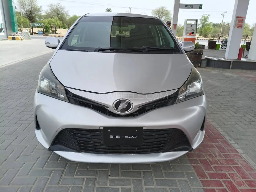 Toyota Vitz 2014 for Sale in Bahawalpur Image-1