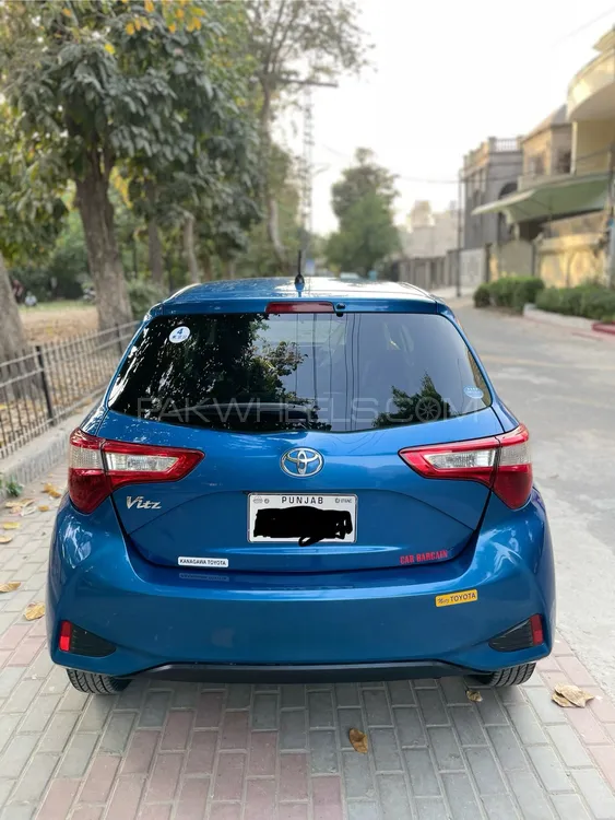 Toyota Vitz 2018 for Sale in Lahore Image-1